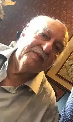 Business Tycoon Pallonji Mistry Passes Away