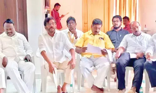 TDP leaders Narsimha Yadav and Somireddy Chandramohan Reddy addressing the party leaders at TDP Tirupati Parliamentary Constituency meeting held at Allipuram in Nellore Rural mandal on Tuesday
