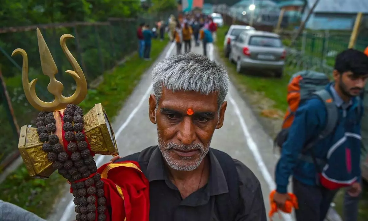 Amarnath yatra kicks off after 3 yrs with 2,750 pilgrims