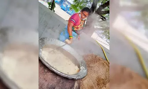 File photo of G Yadamma preparing a dish at an event in Karimnagar