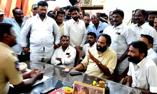 Uttam warns mass public agitation against excesses by TS Police