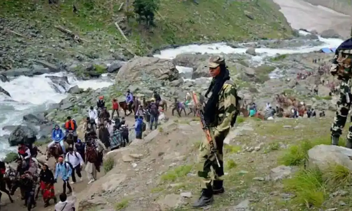 Over 11,000 pilgrims perform Amarnath Yatra, another batch of 6,113 leaves for valley