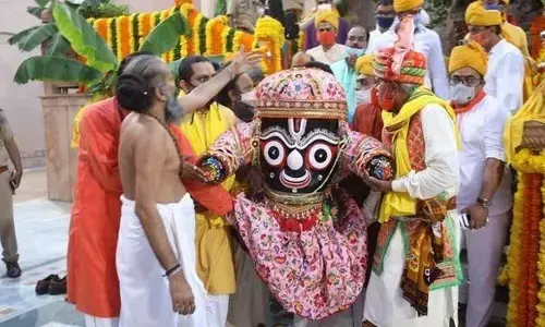 Impressive, huge rally marks Rath Yatra in Ahmedabad