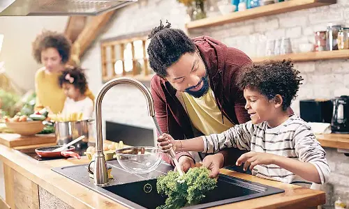 Bring your kids into the kitchen