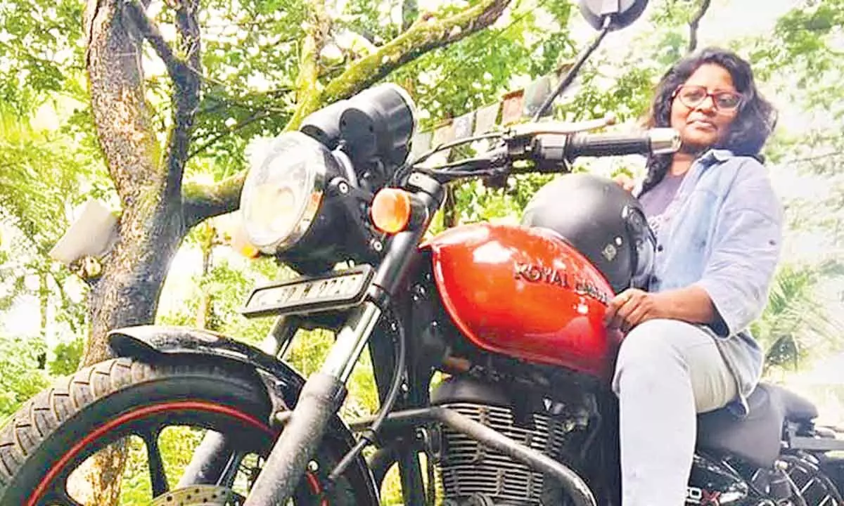 A single mother goes solo biking across India for defence widows
