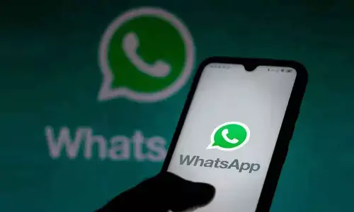 WhatsApp to soon let users hide online status from everyone