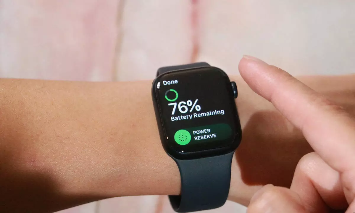 Apple Watch Series 8 might detect if you have a fever