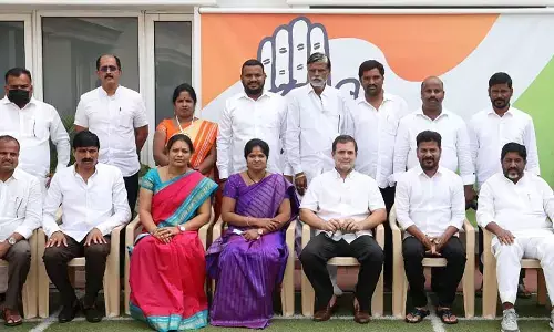 Badangpet Municipal Corporation Mayor Parijatha Narasimha Reddy, 20th division Corporator Sudarshan Reddy and 23rd division Corporator Srinivas Reddy joined the Congress party in the presence of Rahul Gandhi on Monday
