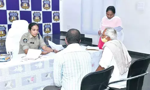 Prakasam SP Malika Garg interacting with the complainants during the Spandana programme in Ongole on Monday