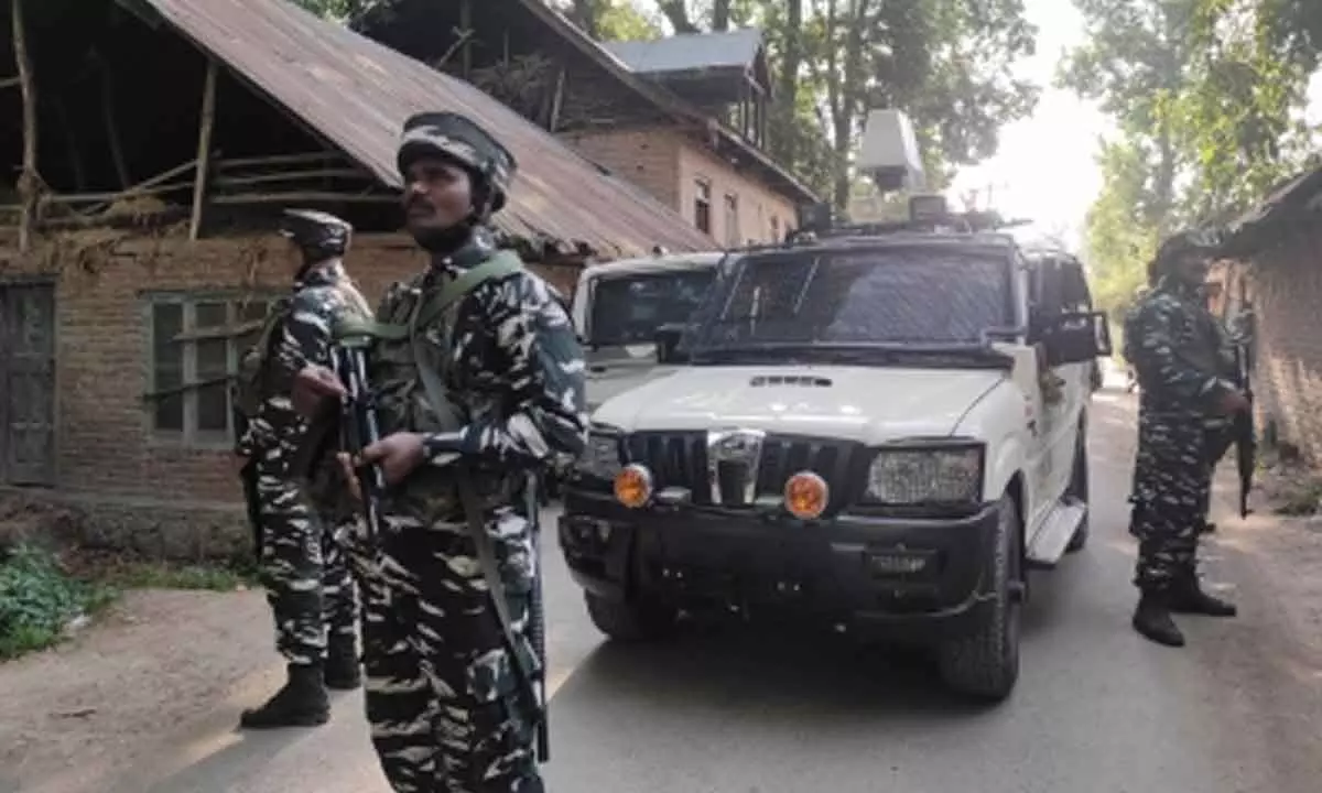 Two terrorists surrender during encounter at Kulgam