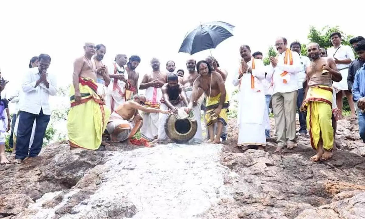A team of Archakas and Simhachalam Devasthanam Trust Board members performing the annual ‘Varada Payasam’ ceremony in Visakhapatnam on Wednesday.