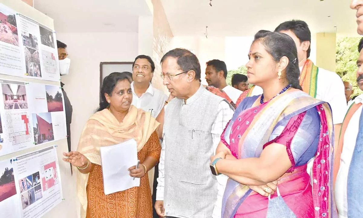 Union Minister Som Parkash inspecting Godavari Kala Kshetram in Kakinada on Wednesday