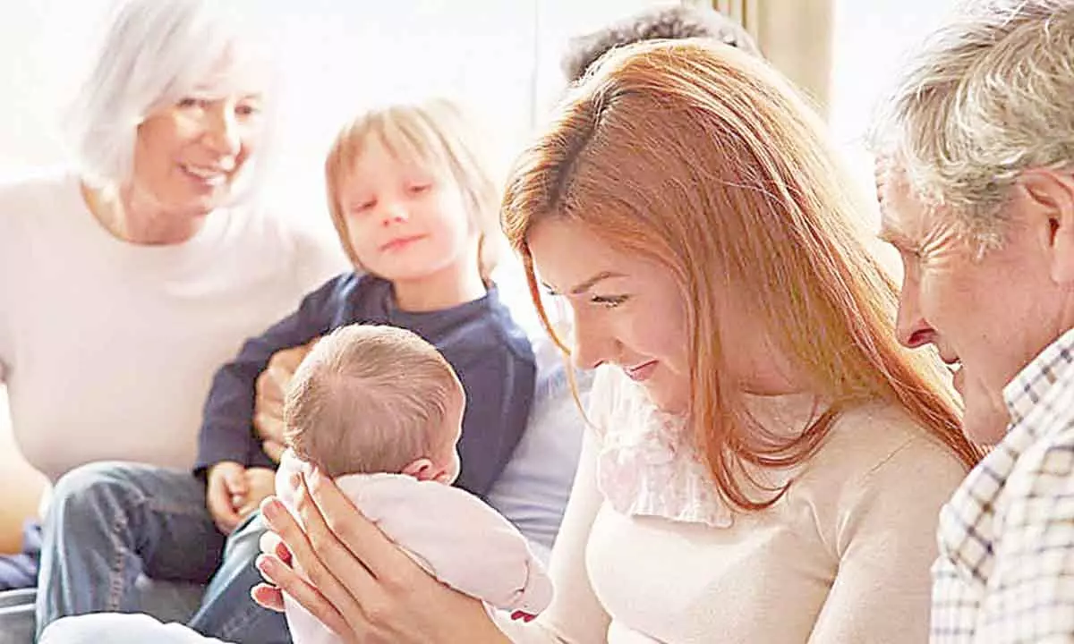 Etiquettes to follow when visiting newborns, their family