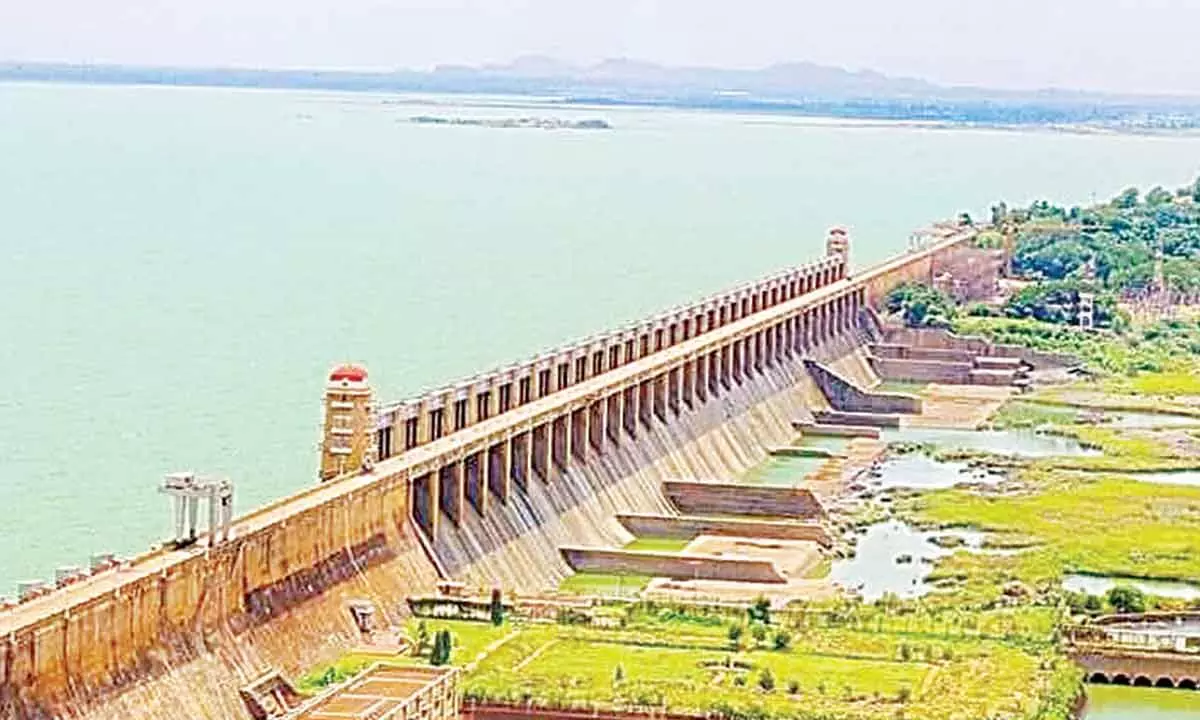 Water level rises at Tungabhadra dam, due to steady inflows