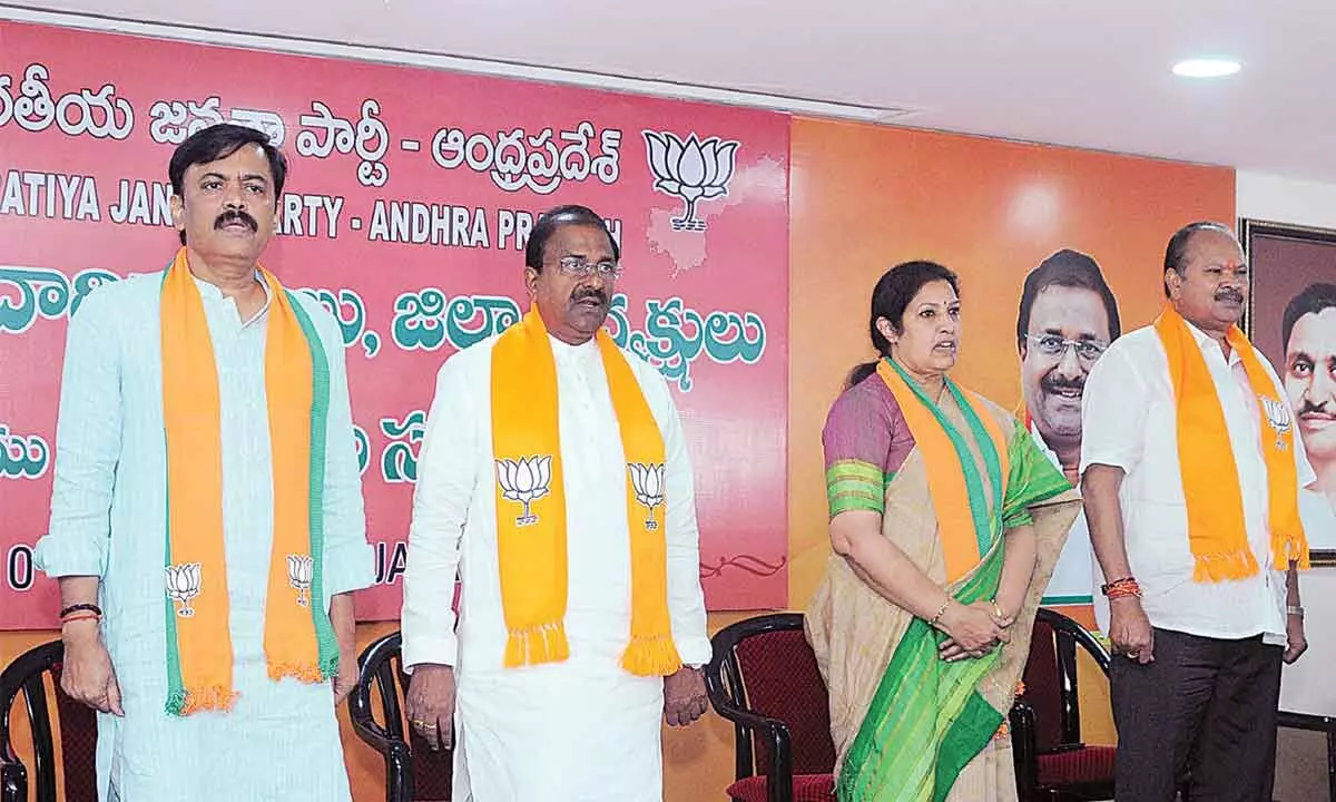 BJP Rajya Sabha MP GVL Narasimha Rao, party State president Somu Veerraju, former Union Minister D Purandeswari and senior leader Kanna Lakshminarayana at the BJP State executive committee meeting in Vijayawada on Sunday