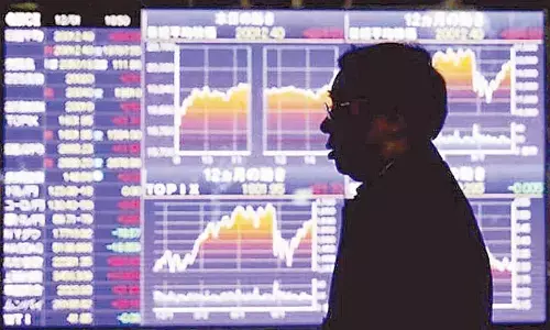 Stock mkt minnows lag behind benchmark