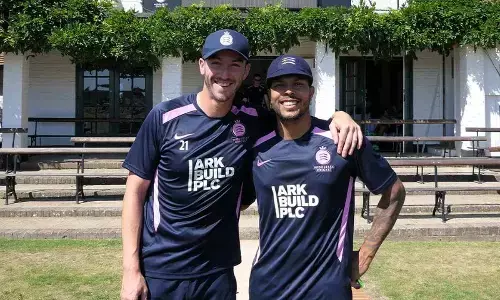 India pacer Umesh Yadav makes his English County debut, signs with Middlesex