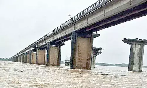 Godavari river at Bhadrachalam on Monday afternoon