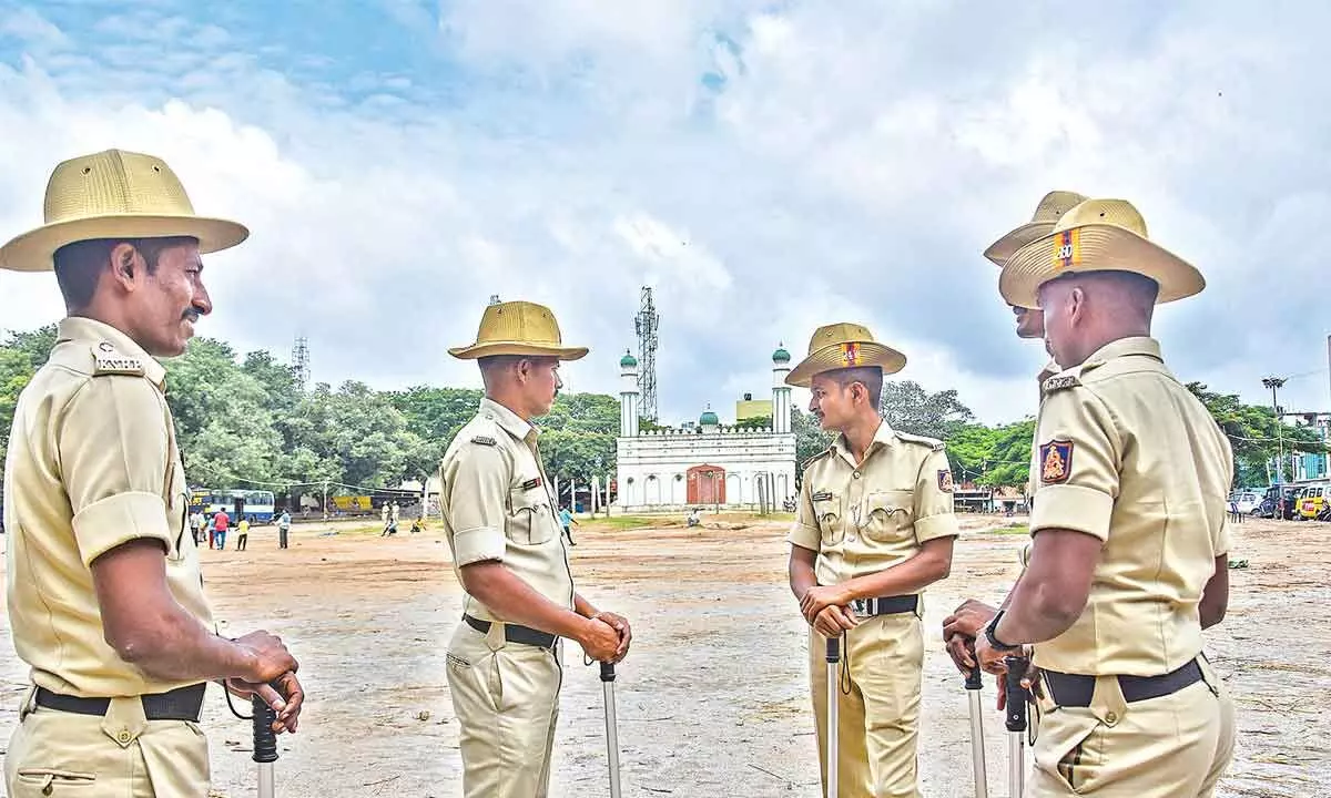 Idgah Maidan row: Mixed response to Chamarajpet bandh