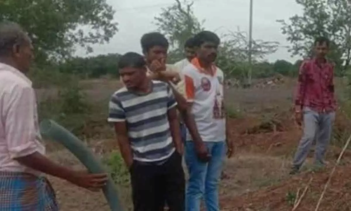 People In Karnatakas Village Dig Graves To Make Corpses Drink Water