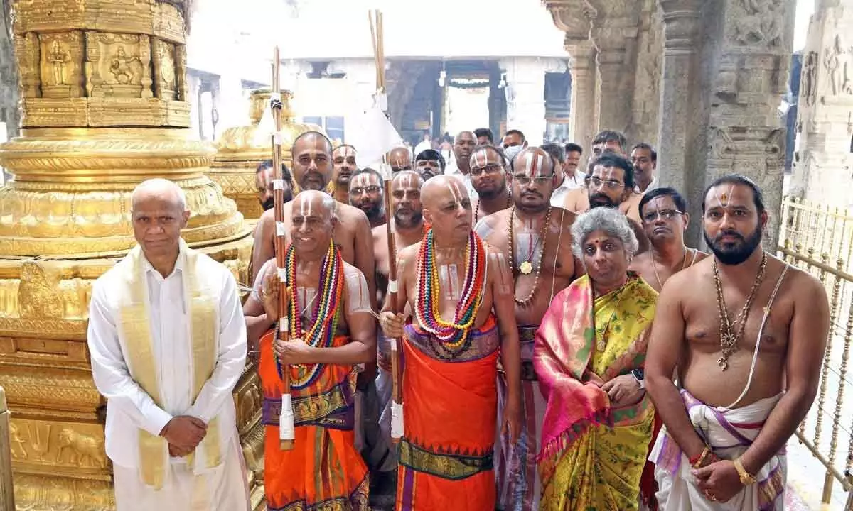 Sri Pedda Jeeyar Swamy and Sri Chinna Jeeyar Swamy at Tirumala on Wednesday. TTD EO AV Dharma Reddy is also seen.