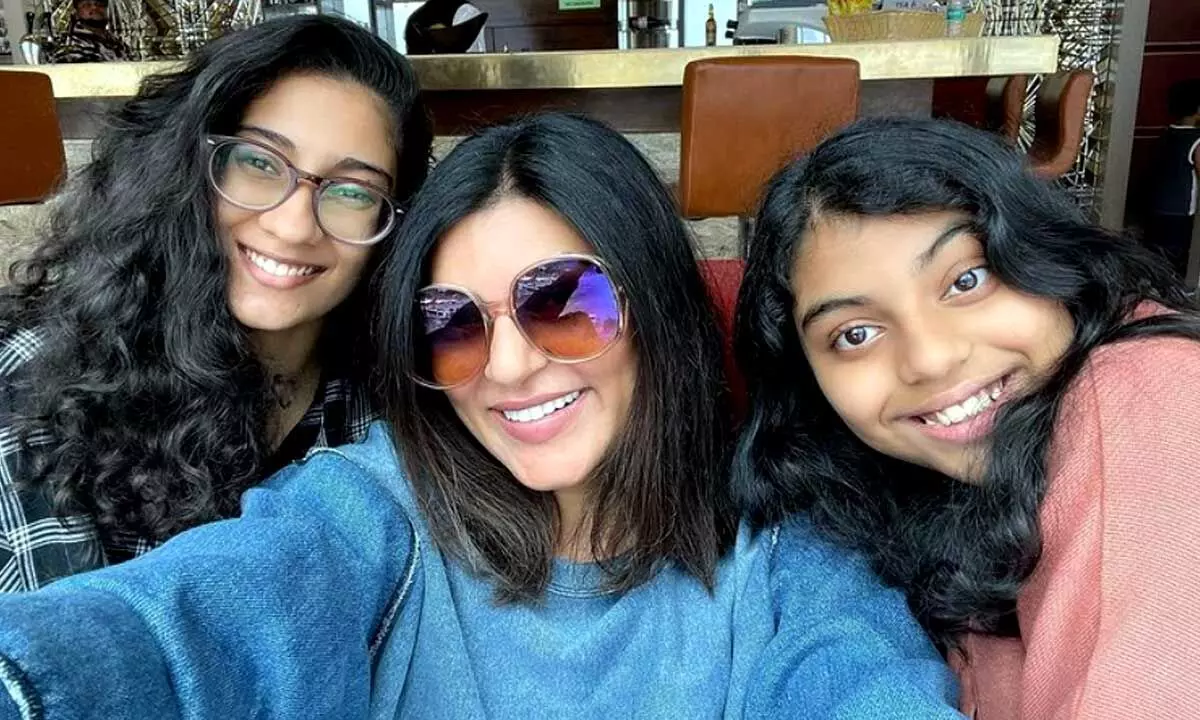 Sushmita Sen clarifies that she is not married dropping a post on social media!