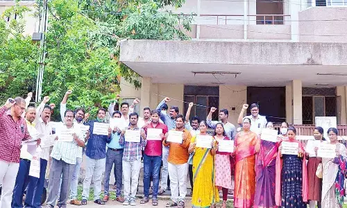 Ongole: Commercial taxes services staff opposes reorganisation