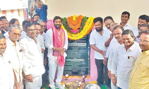 Minister Srinivas Goud inaugurates Basti Dawakhana