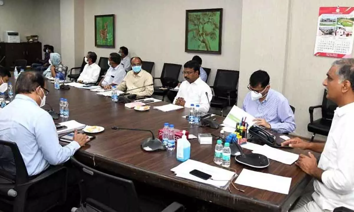 Harish Rao chairs review meeting with med department amid monsoon rains