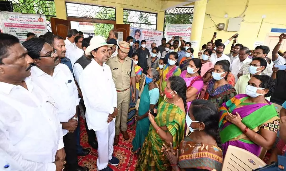 CM KCR visits flood relief centres, interacts with victims in Bhadrachalam