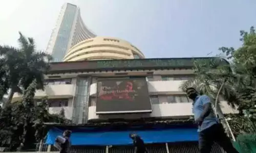 Weak global cues weighing on Dalal St