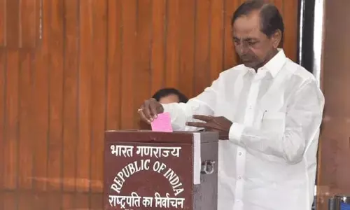 Prez polls: CM KCR casts his vote