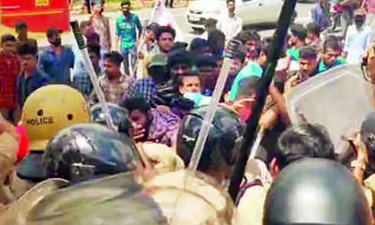 Kerala Demonstrations Get More Intense As 5 Get Detained For NEET Stripping.