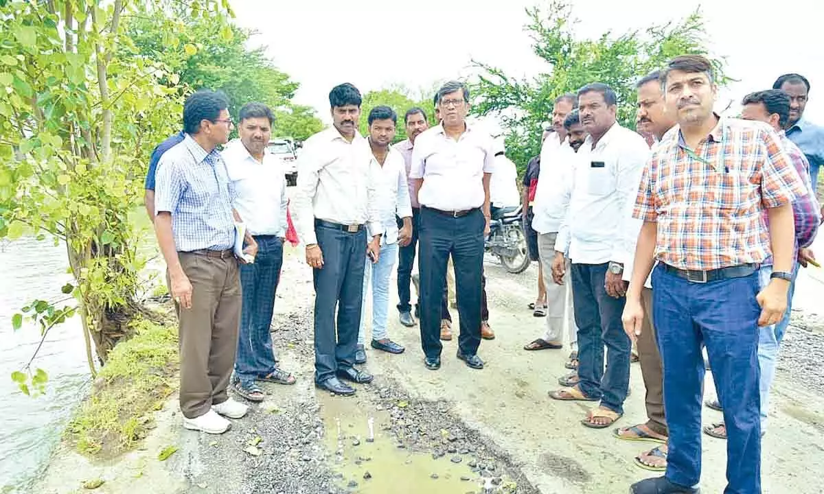The Central team inspecting the flood-affected areas in Nizamabad district