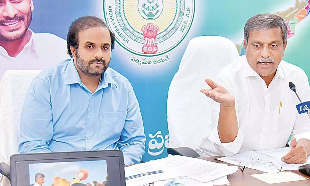 Government Advisor (Public Affairs) Sajjala Ramakrishna Reddy , Special Secretary to CM (Finance & Economic Affairs)  Duvvuri Krishna addressing  a press conference at the Secretariat at Velagapudi on Thursday