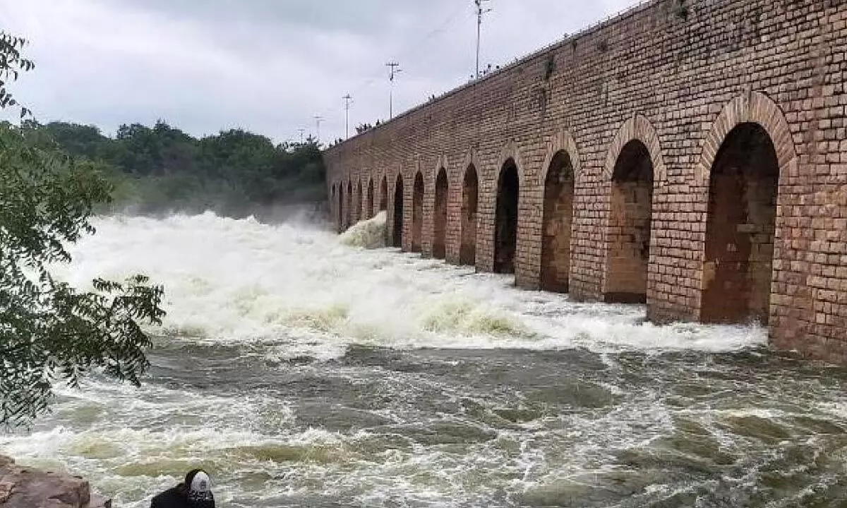2 more gates of Osman Sagar lifted due to incessant rains in Hyderabad