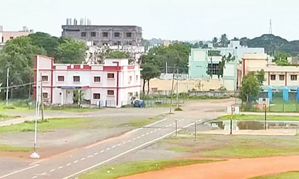 No vehicles seen at GDC campus in Srikakulam on Saturday