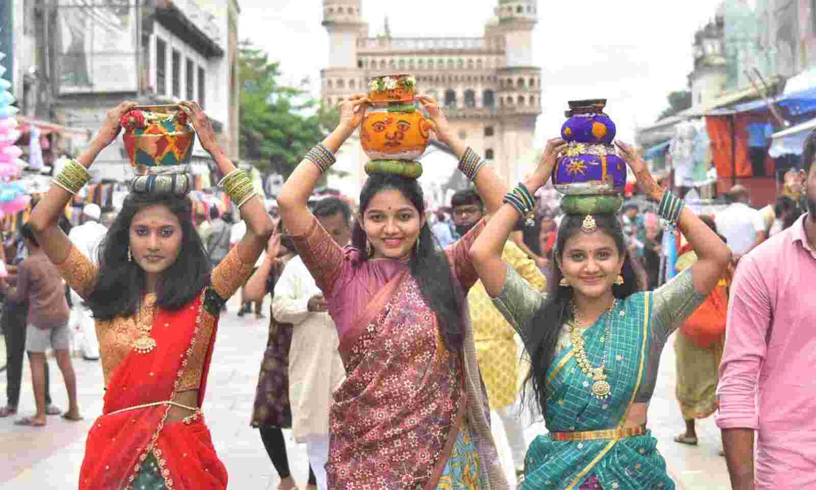 Ministry of Tribal Affairs, Government of India - The Lambadi women always  dress in unique colourful embroidered dresses strewn with appliqué and  mirror works with an attachment of coins in the border