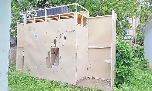 RK Puram government high school in bad shape