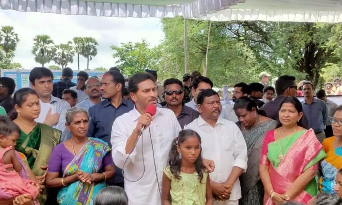 Chief Minister YS Jagan Mohan Reddy addressing the flood victims at Koyaguru village in Chinturu mandal on Wednesday