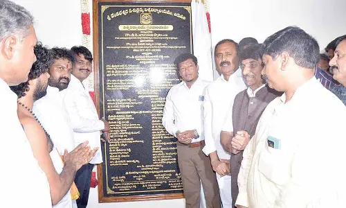 Animal Husbandry Minister S Appala Raju along with MLA Bhumana Kaurnakar Reddy and Srikalahasti MLA Biyyapu Madhusudhan Reddy inaugurating a library building at SV Veterinary University in Tirupati on Wednesday.