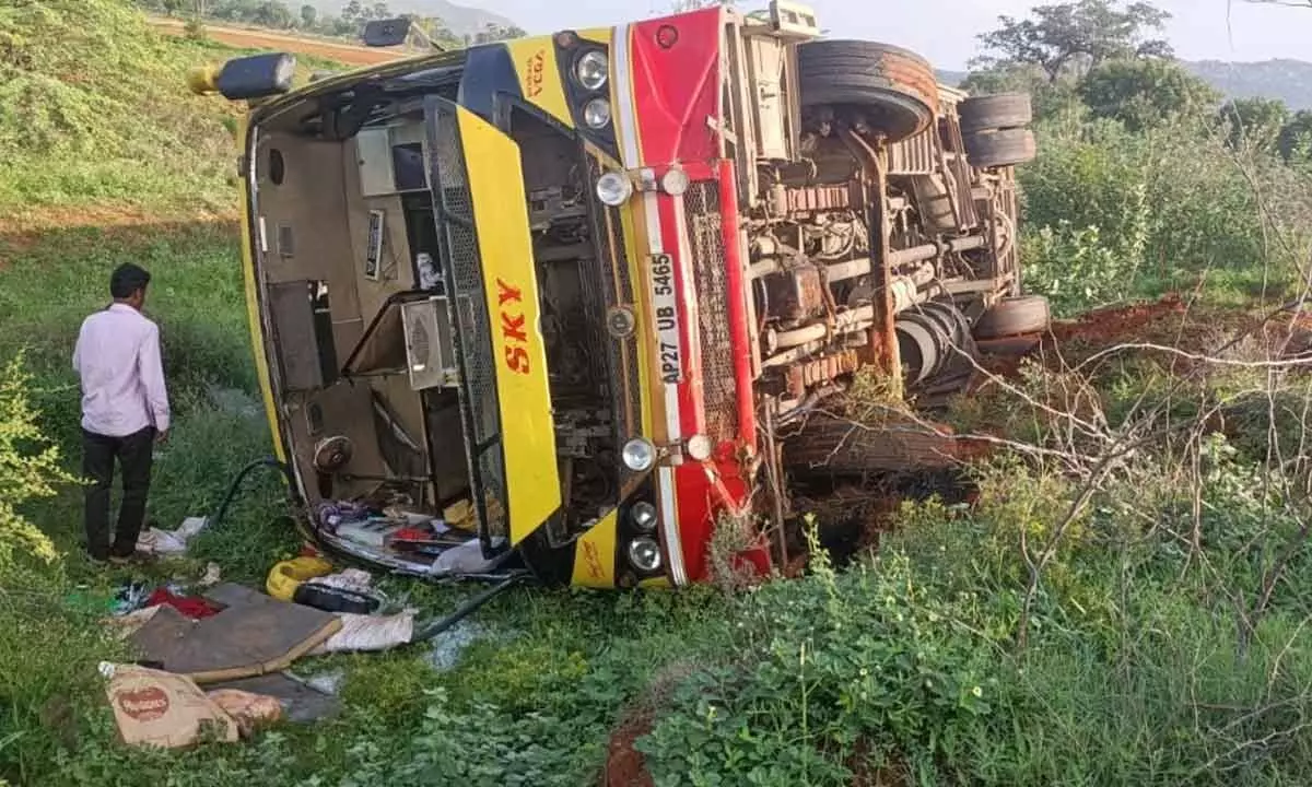 Travels bus overturns as sleepy driver lost control, five injured