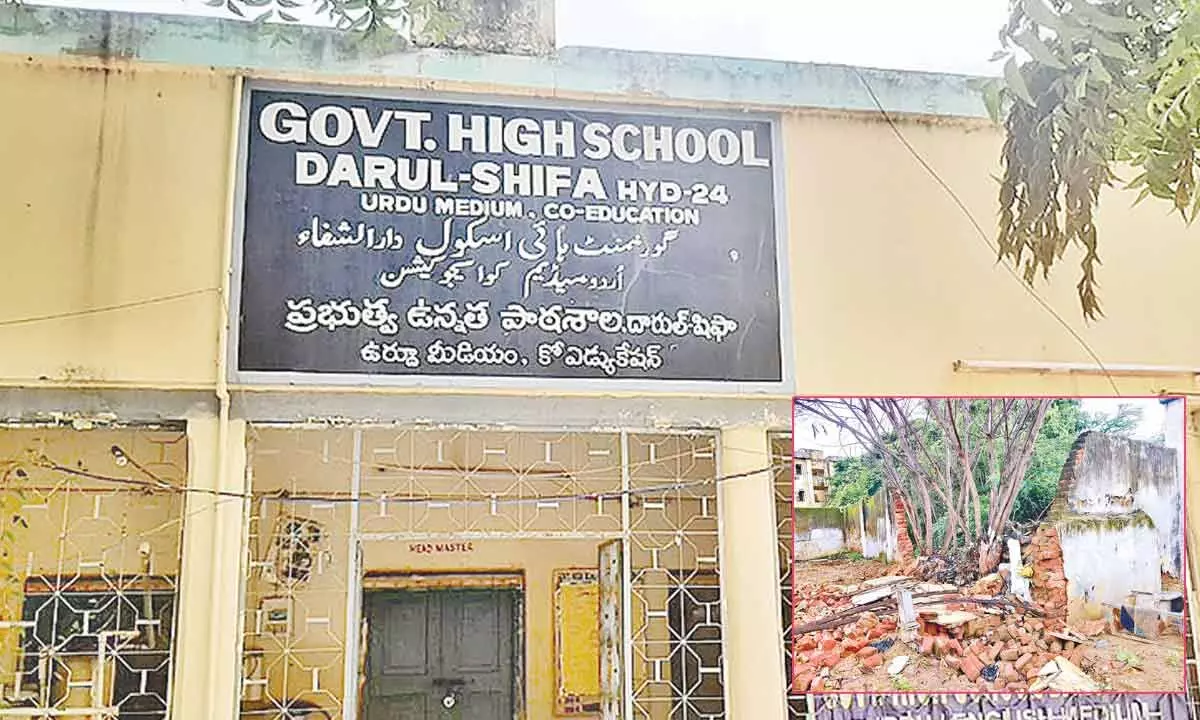 Wall of Darulshifa government school crumbles