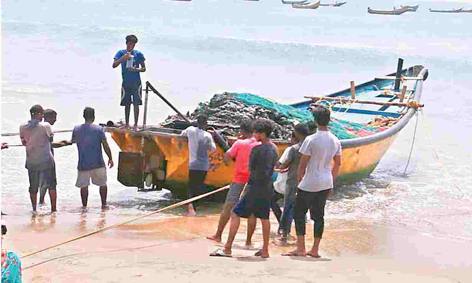 Vizag: Clash over use of ring nets, group sets fishing boat on fire