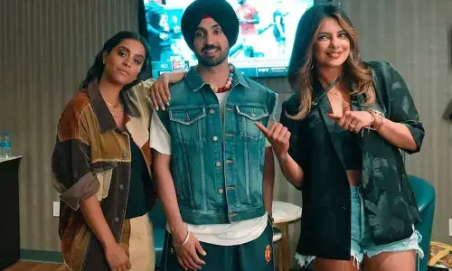 Priyanka Chopra Enjoys A Fun-Filled Night With Diljit Dosanjh And Lilly Singh