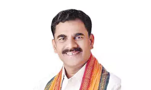 Bandi to resume yatra from Yadagirigutta