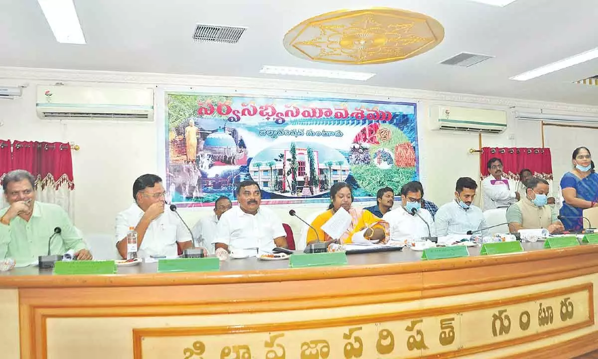 Minister for Water Resources Ambati Rambabu addressing the ZP general body meeting in Guntur on Saturday. Minister for Social Welfare Merugu Nagarjuna and others are seen.