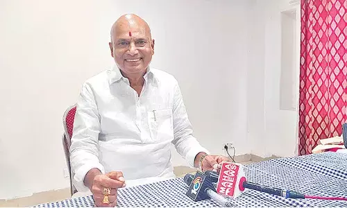 Massive setback to TRS as Rajaiah Yadav quits