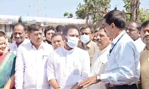 Union Minister G Kishan Reddy inspecting the Moosaram bridge in Hyderabad on Saturday
