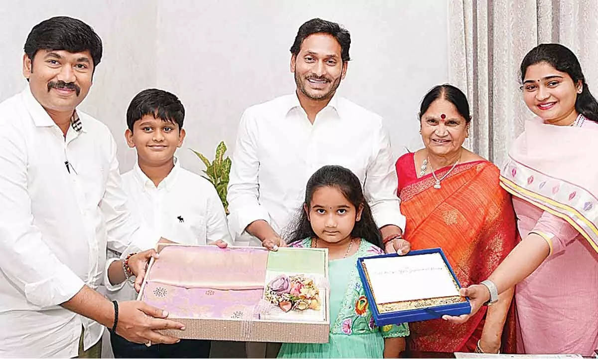 Prakasam ZP chairperson Buchepalli Venkayamma, former Darsi MLA Buchepalli Sivaprasad Reddy and their family members with Chief Minister  YS Jagan Mohan Reddy at his camp office in Tadepalli on Monday